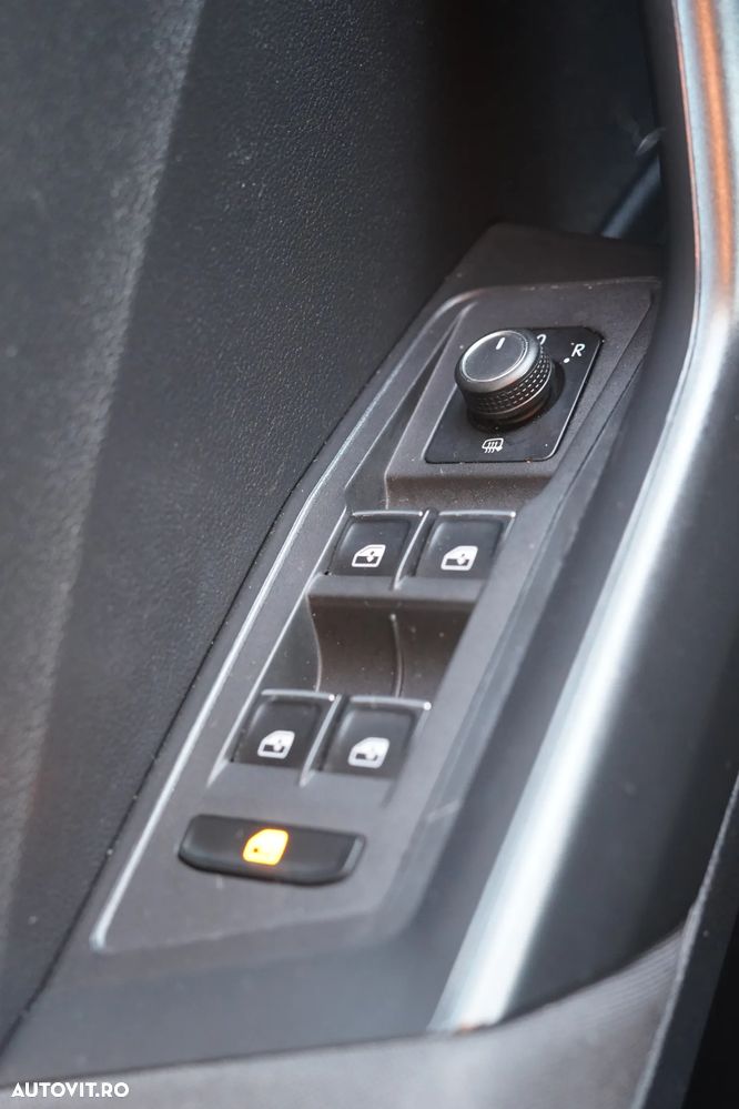 Volkswagen T-Roc 1.5 TSI DSG Sport - 25