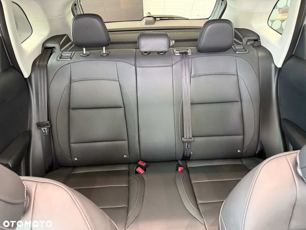 MG ZS Hybrid+ - 15