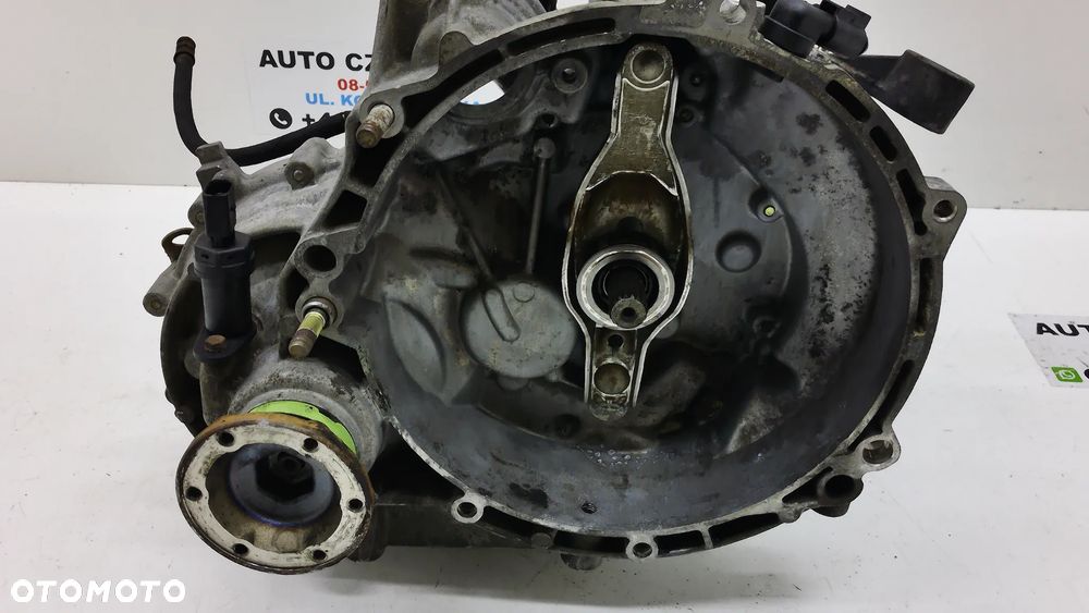 Skoda Fabia I 1.4 MPI Skrzynia biegów  002 301 107 T - 3