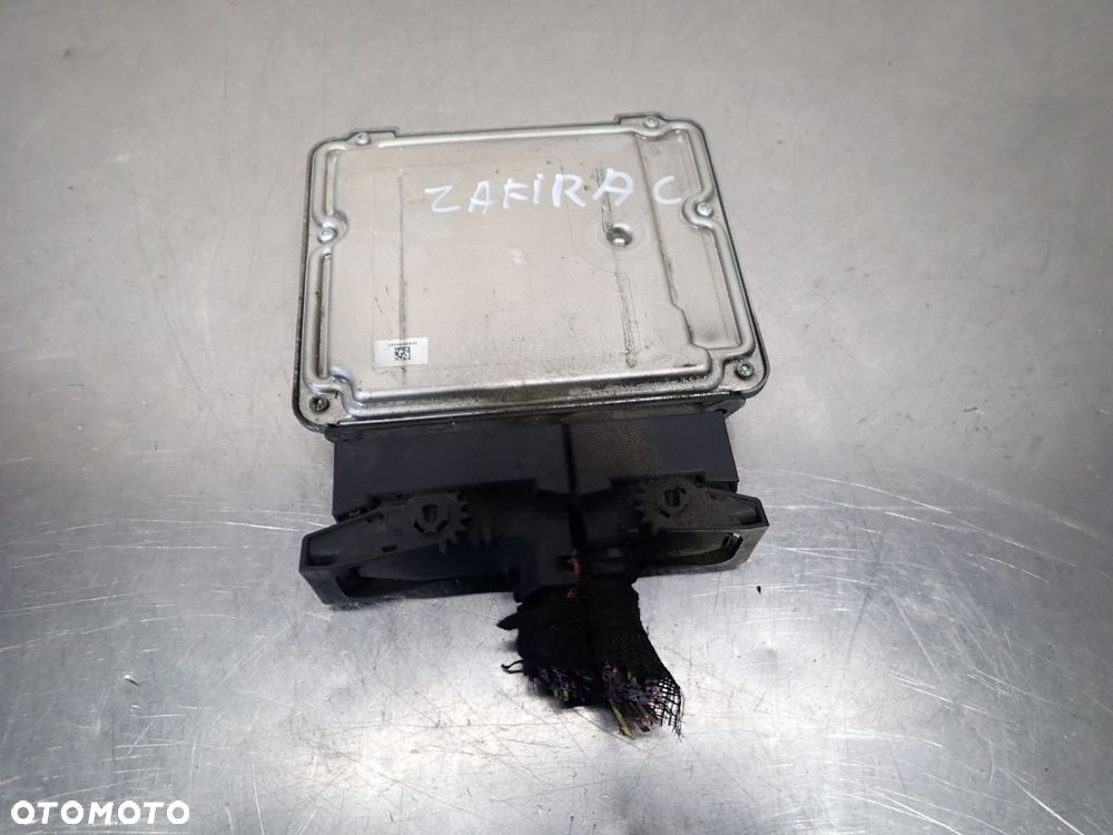 KOMPUTER SILNIKA OPEL ZAFIRA C TOURER 55485466 - 1