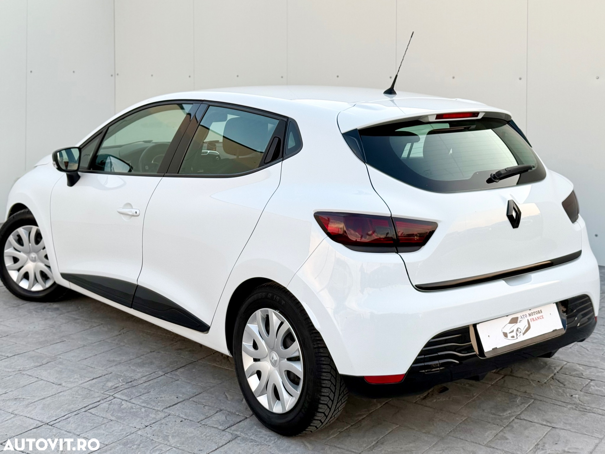 Renault Clio (Energy) TCe 90 Start & Stop INTENS - 3