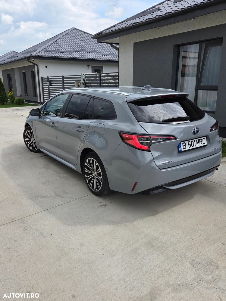 Toyota Corolla - 3