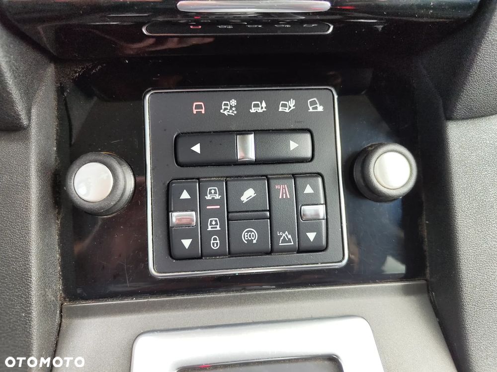 Land Rover Discovery IV 3.0 SD V6 HSE EU6 - 18