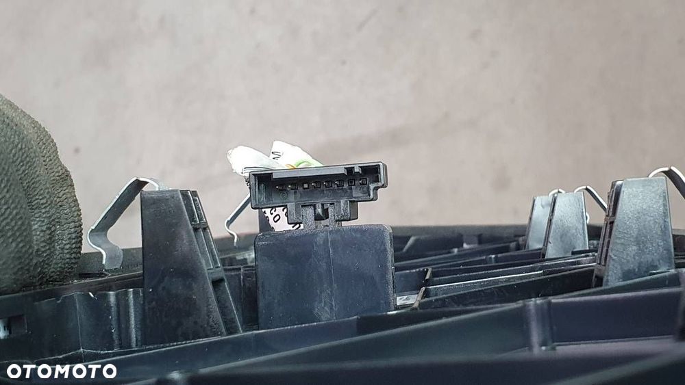 LAMPKA ŚWIATŁO STOP KAMERA COFANIA VW CRAFTER II 7C0971702 7C0945087J 2025 - 8