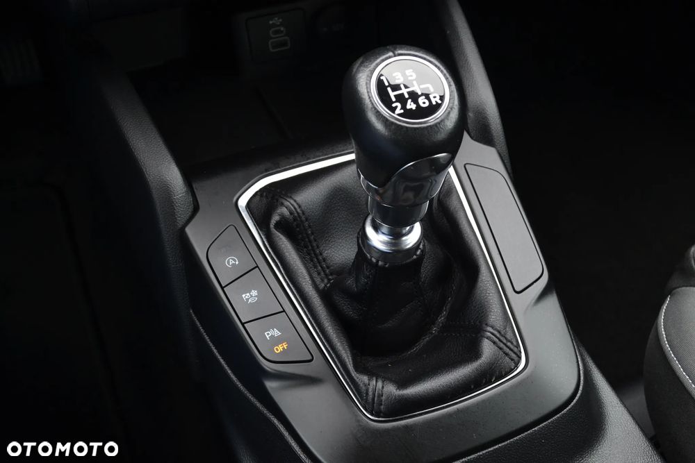 Ford Focus 1.0 EcoBoost Hybrid ACTIVE - 15
