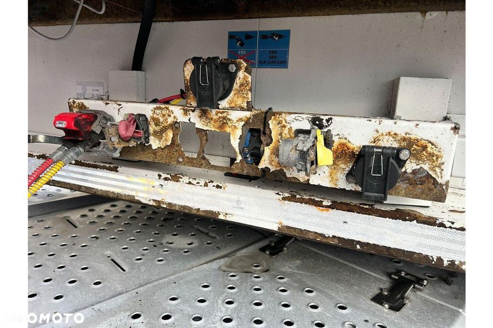 Schmitz Cargobull + CARRIER VECTOR 1950 - 14