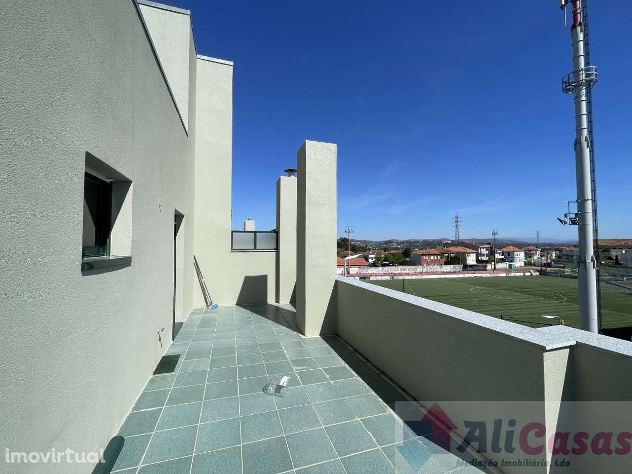 T0 último Piso C/terraço- L/Gar - Grande imagem: 2/22