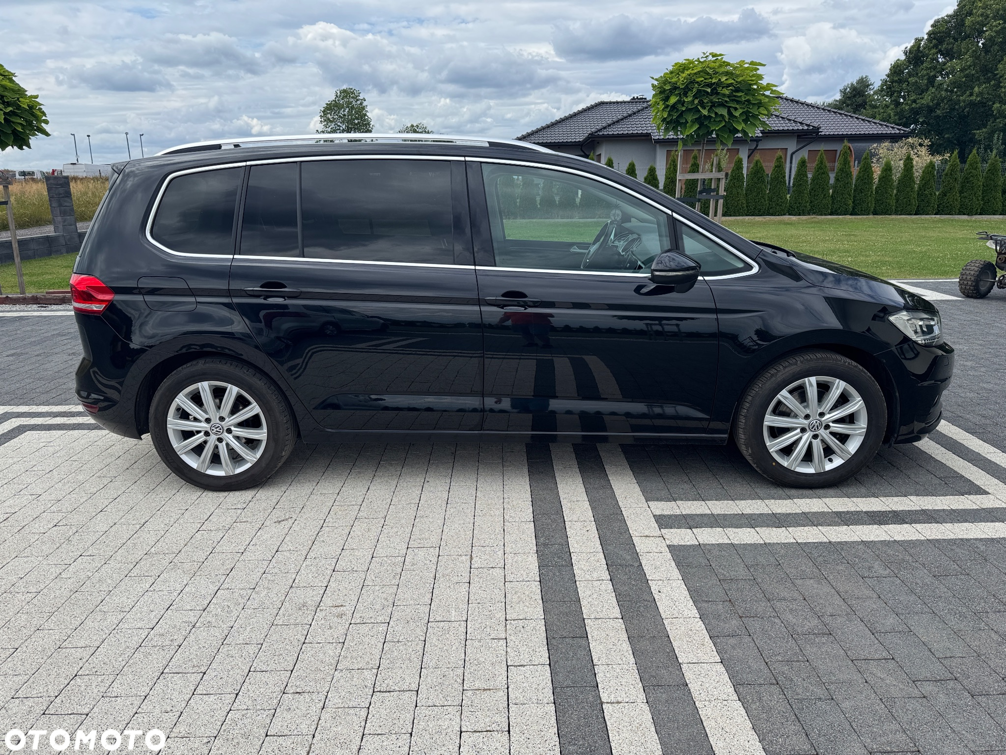 Volkswagen Touran 1.4 TSI BMT Highline - 14