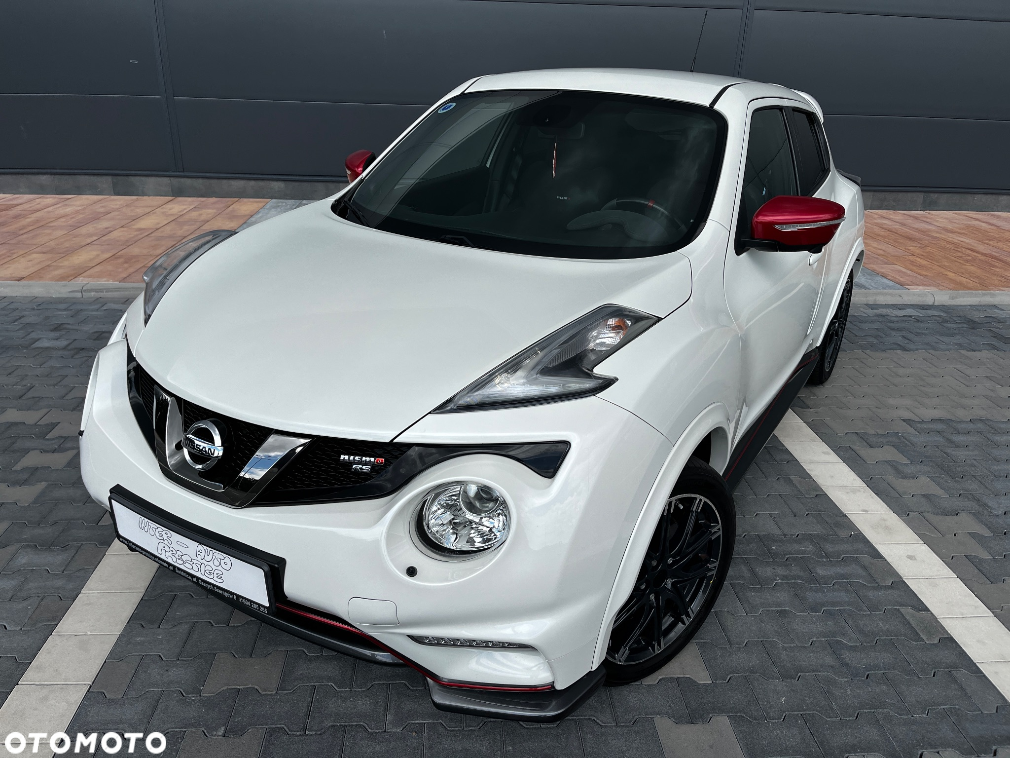 Nissan Juke 1.6 DIG-T Nismo RS 4WD Xtronic EU6 - 3