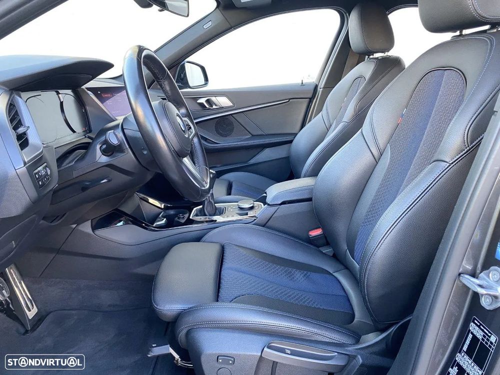 BMW 116 d Pack Desportivo M - 4