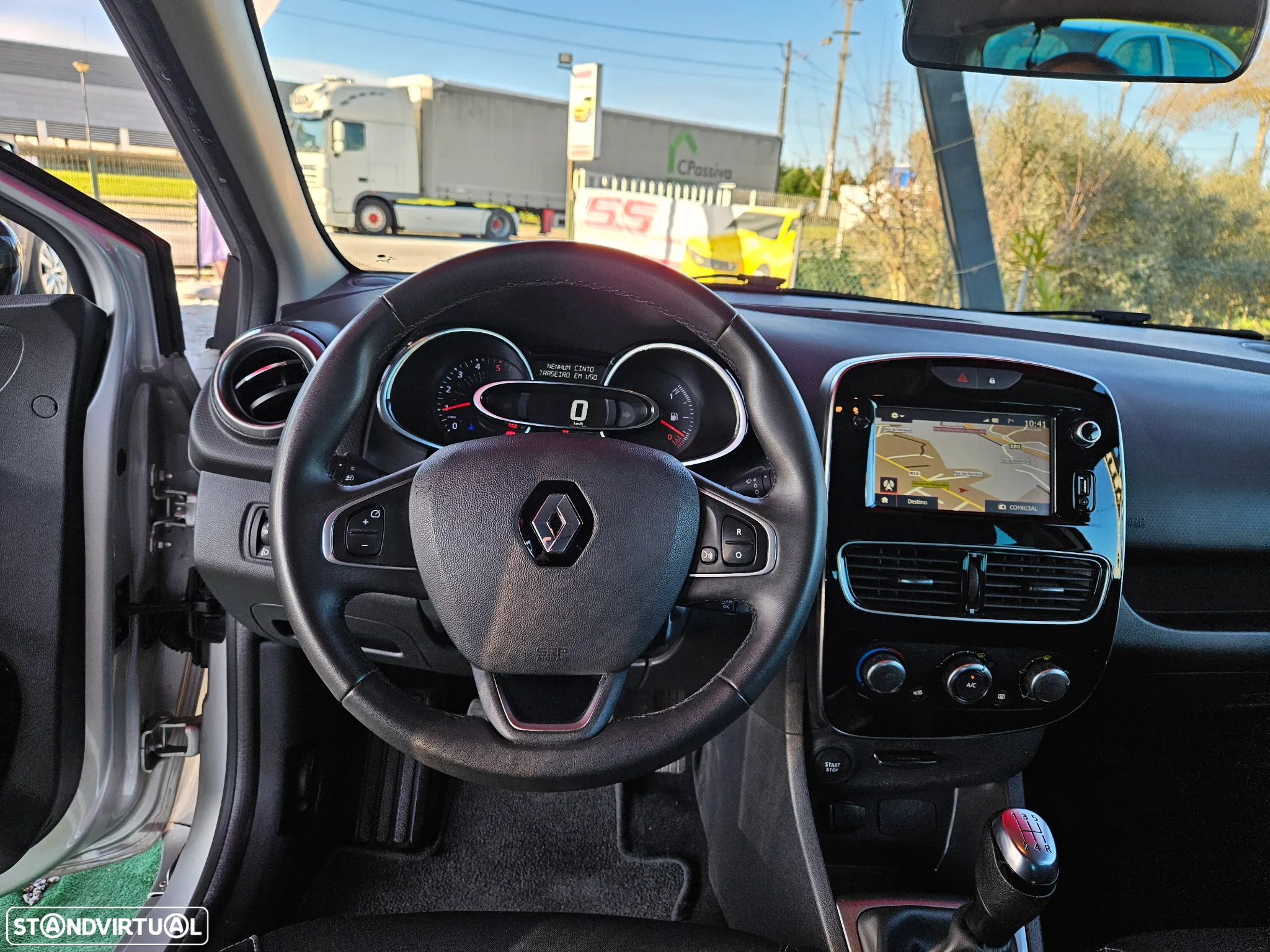 Renault Clio 1.5 dCi Limited - 22