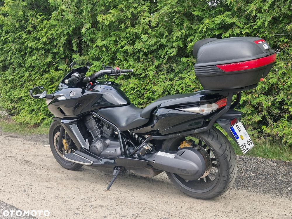 Honda DN-01 - 8