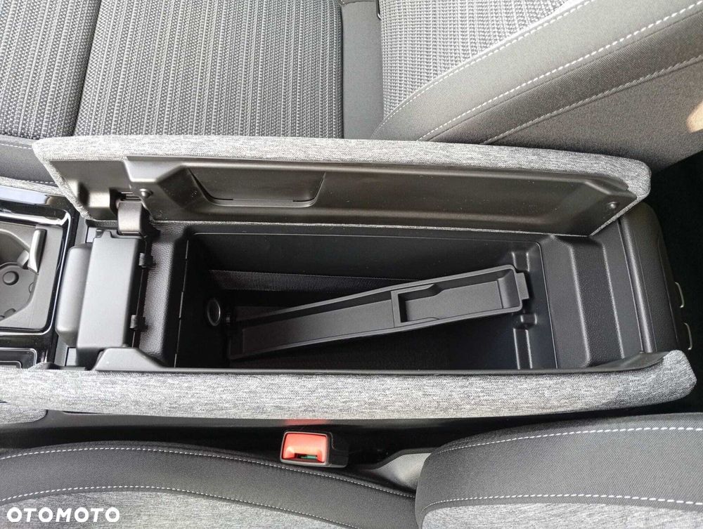 Skoda Superb 2.0 TDI SCR Edition 130 DSG - 16