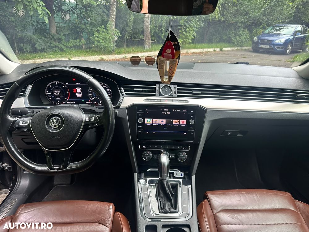 Volkswagen Passat 1.6 TDI DSG Trendline - 11