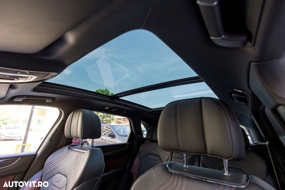 Bentley Bentayga - 39
