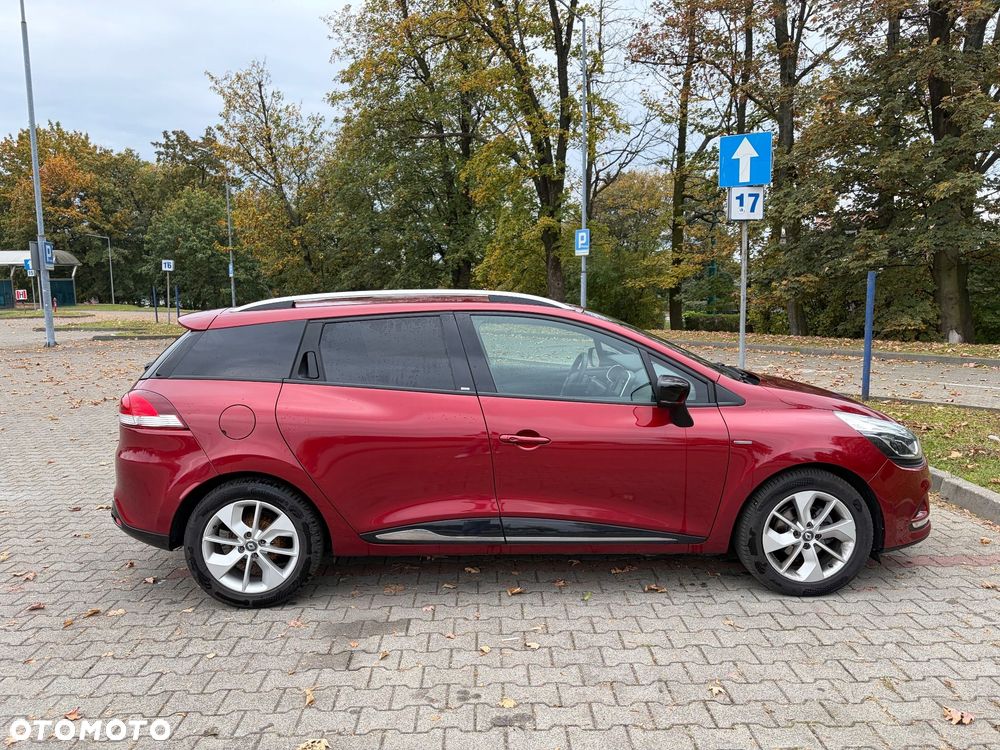Renault Clio - 11