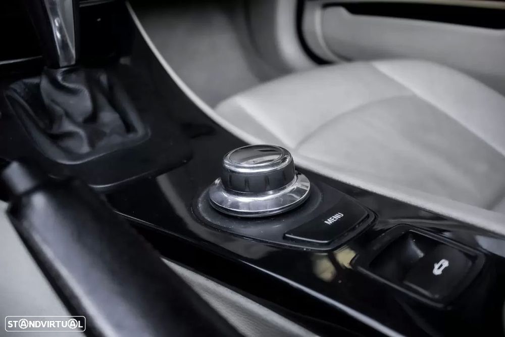 BMW 320 d Cabrio Auto - 24