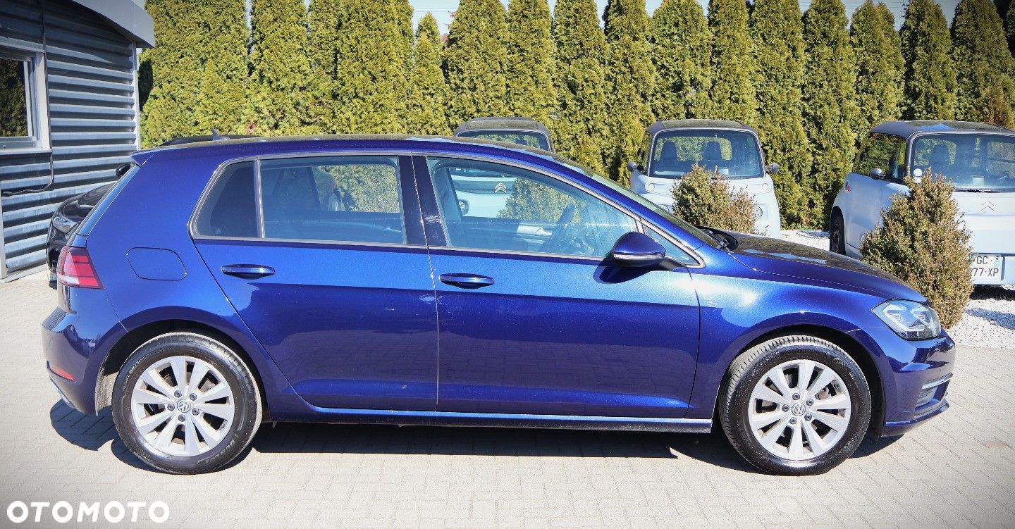 Volkswagen Golf - 8