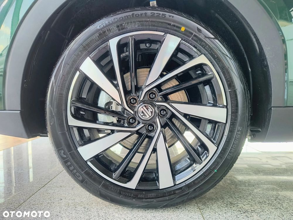 MG ZS Hybrid+ - 14