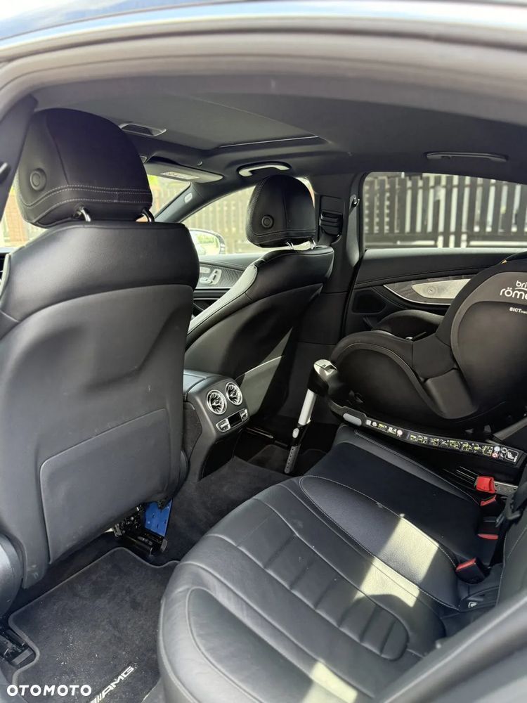 Mercedes-Benz CLS - 19