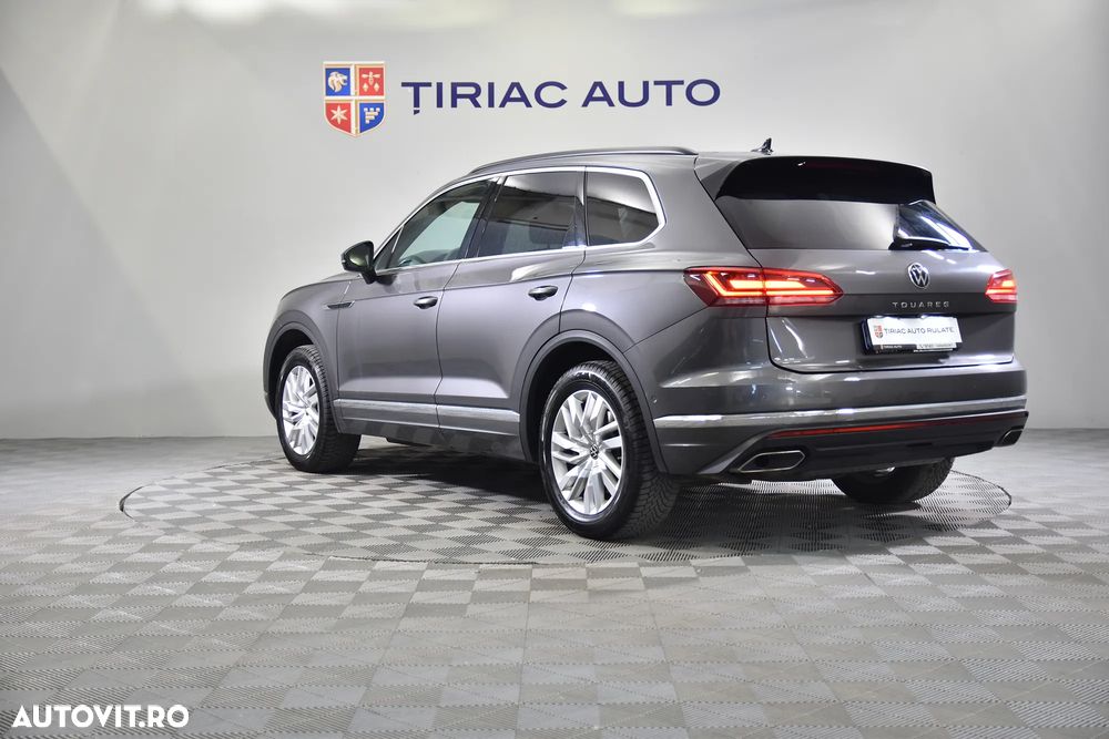 Volkswagen Touareg - 4