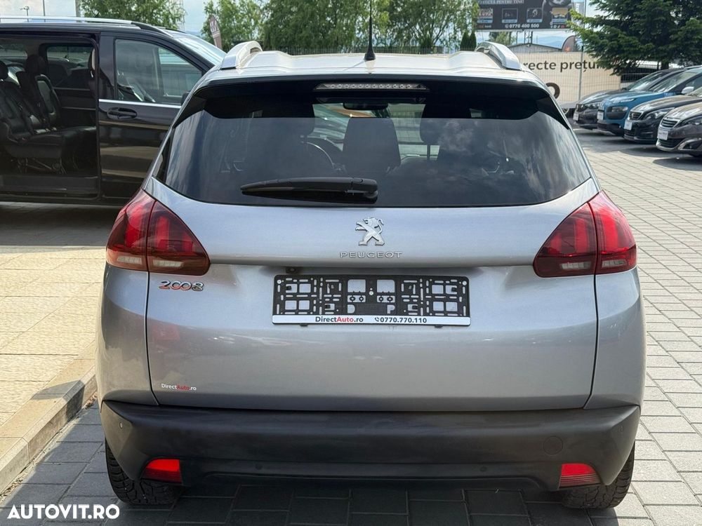 Peugeot 2008 - 7