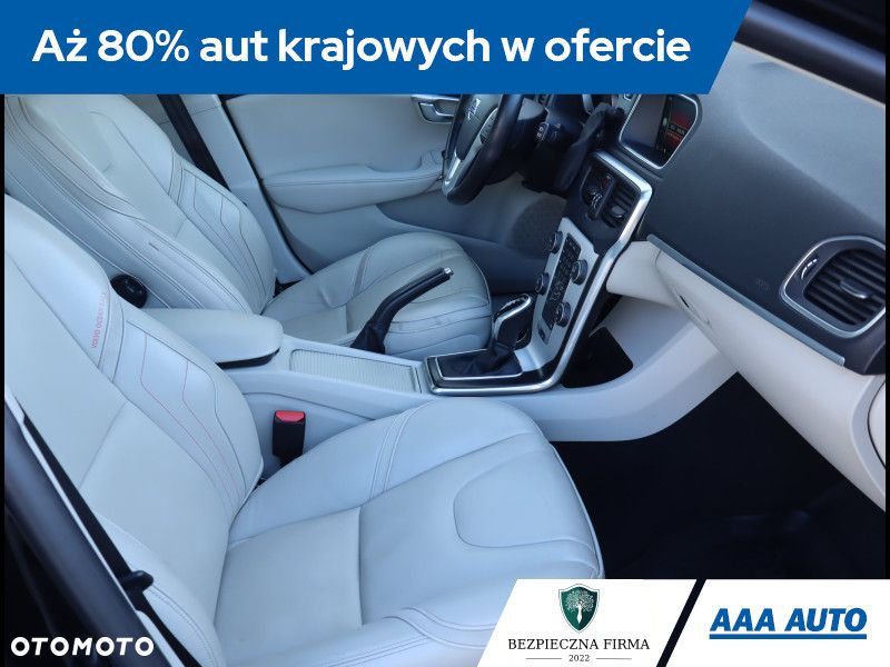 Volvo V40 - 10