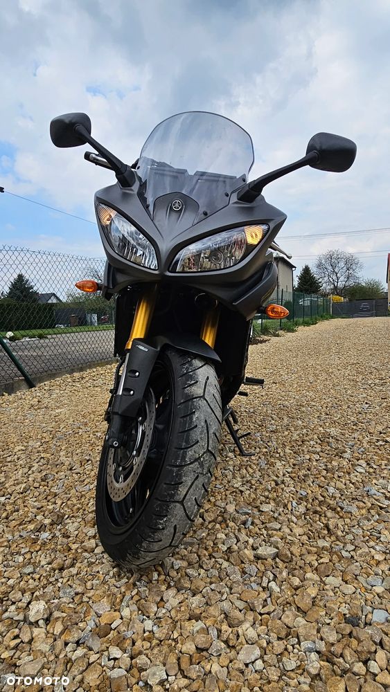 Yamaha FZ8 - 11