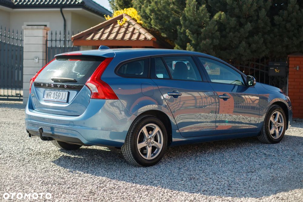 Volvo V60 D3 Geartronic Momentum - 4