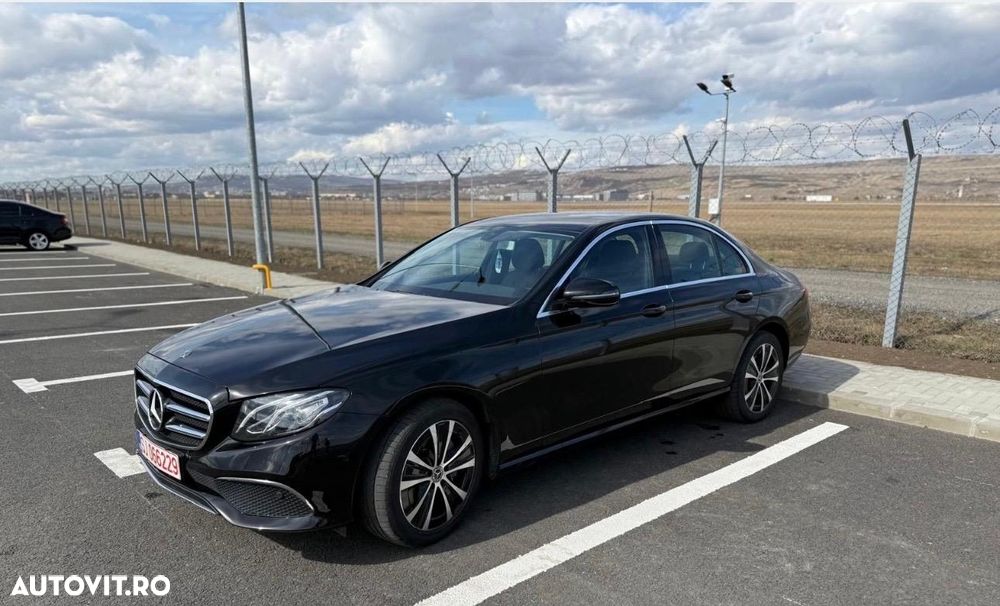 Mercedes-Benz E 300 de 9G-TRONIC - 2