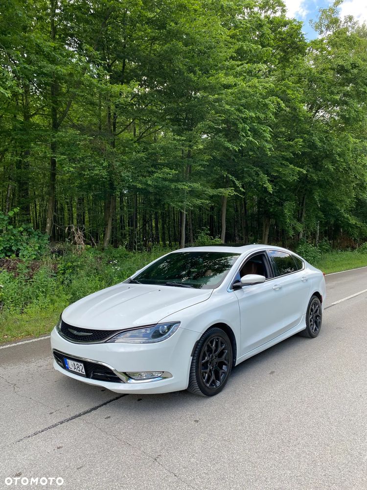 Chrysler 200 - 6
