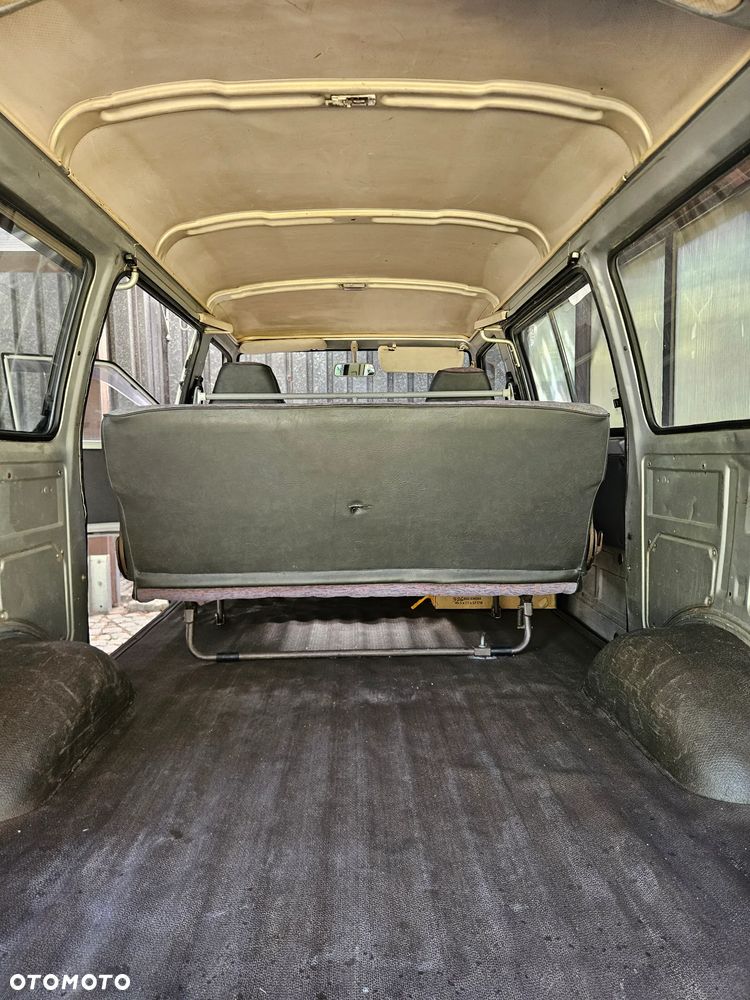 Nissan Vanette - 10