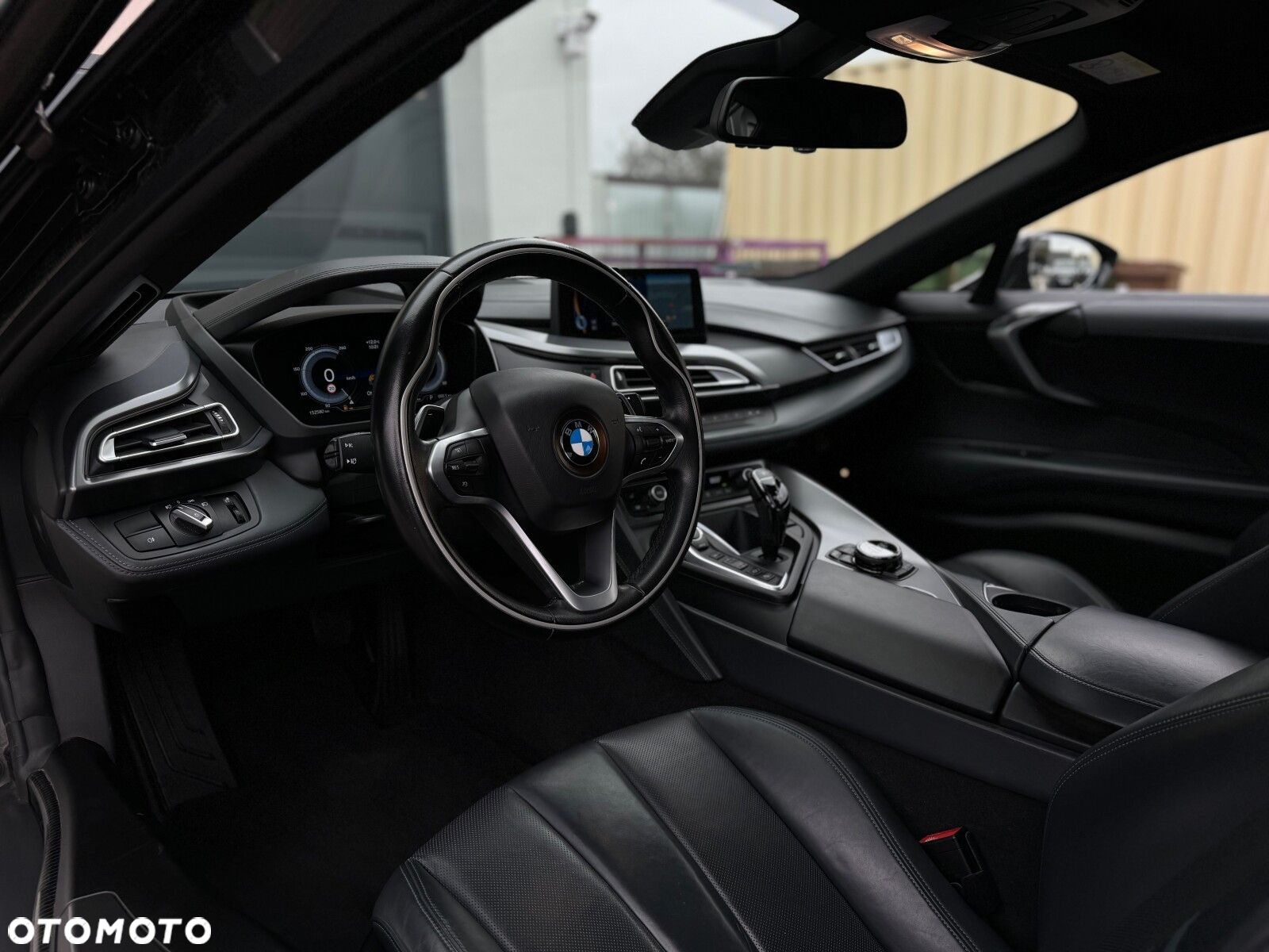 BMW i8 - 13