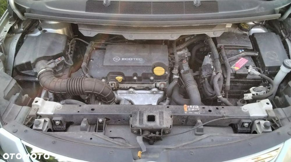 Opel Zafira Tourer 1.4 Turbo ecoFLEX Start/Stop Innovation - 32