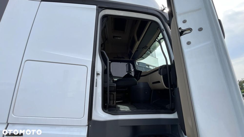 Mercedes-Benz Actros 1851 LS EURO 6 BIG SPACE - 24