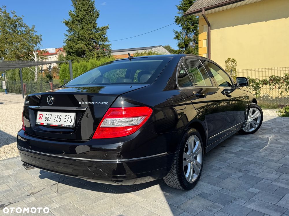 Mercedes-Benz Klasa C 200 T 7G-TRONIC Avantgarde Edition - 13