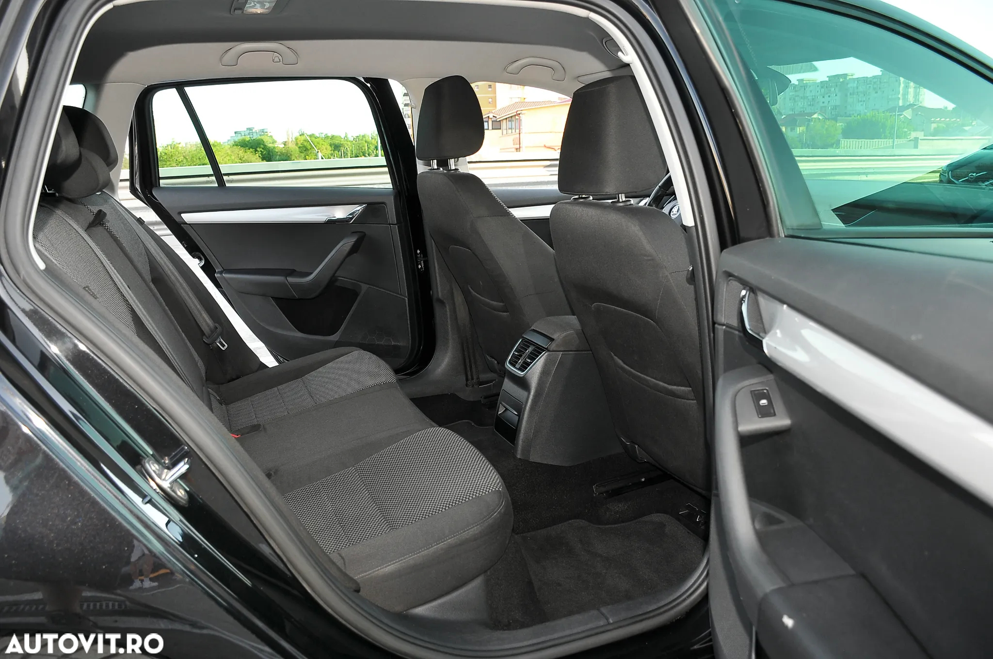 Skoda Octavia 1.2 TSI ELEGANCE - 12