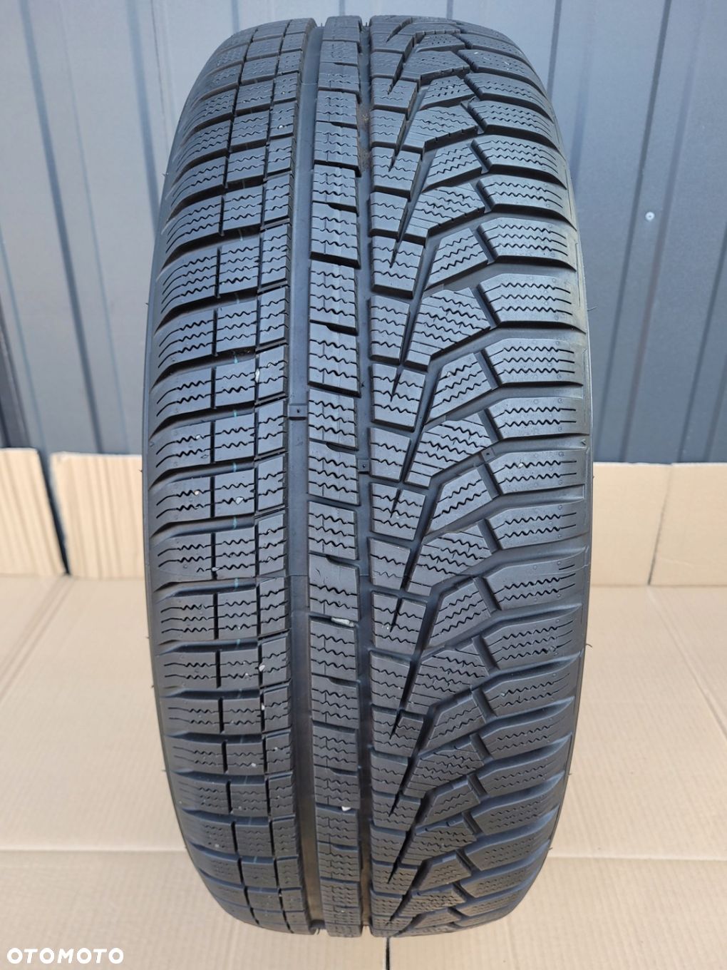 225/60 R18 104H Hankook Winter icept evo2 SUV - 1