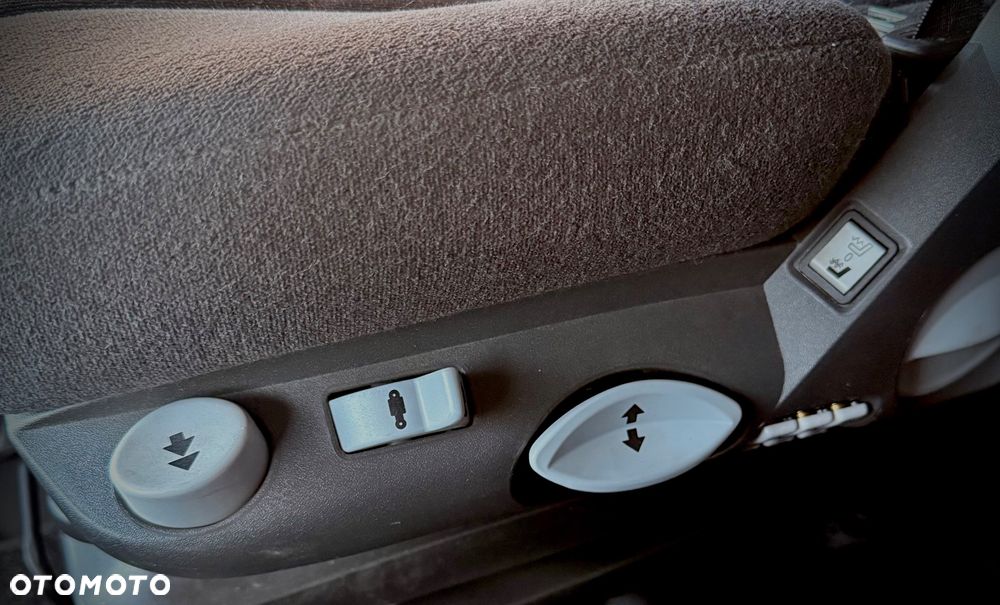 Mercedes-Benz Actros - 11