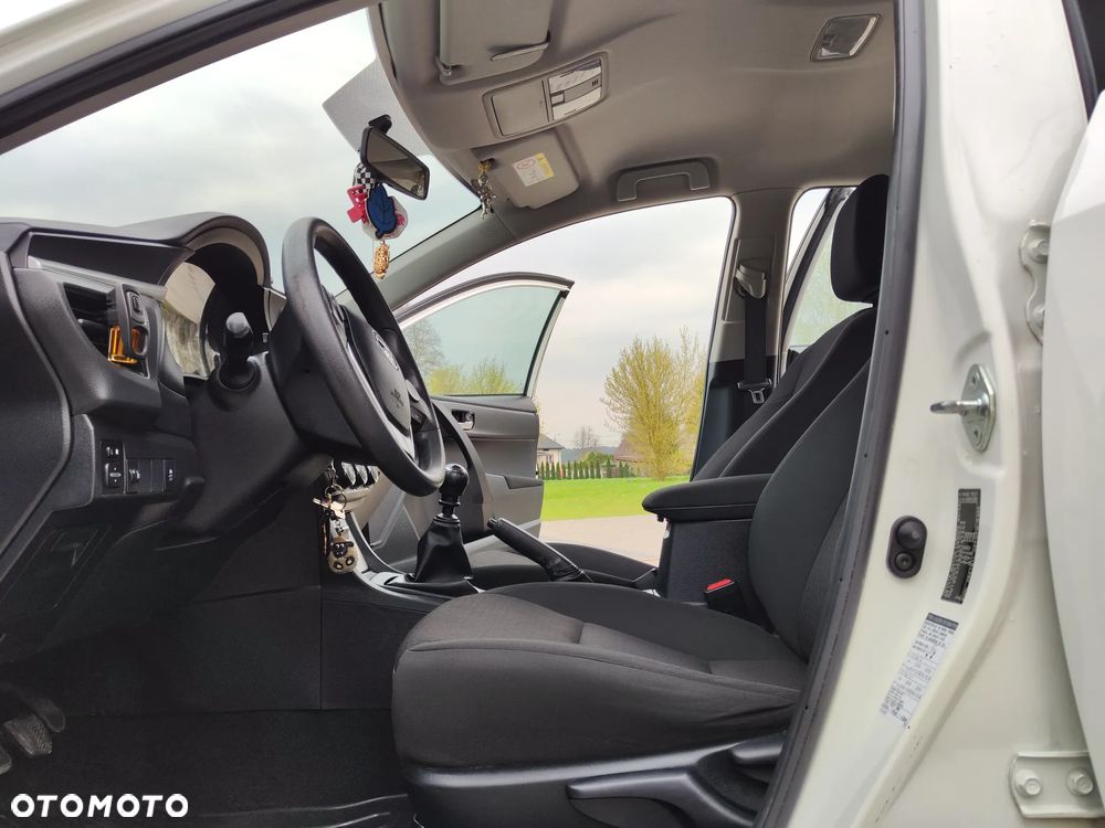 Toyota Corolla 1.6 Comfort - 36