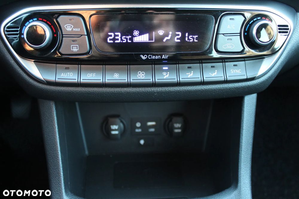 Hyundai i30 1.4 T-GDI Intro Edition - 18