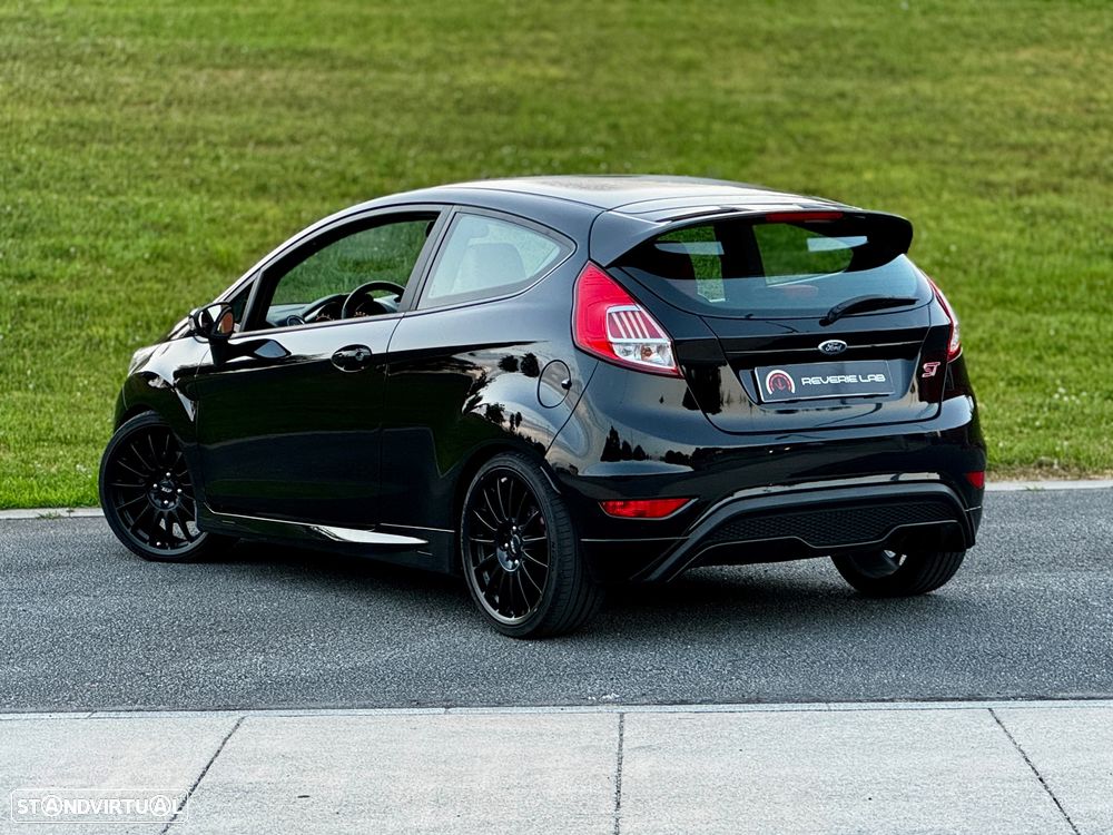 Ford Fiesta 1.6 EcoBoost c/ Pack Pele Desportiva ST — fotografia 7