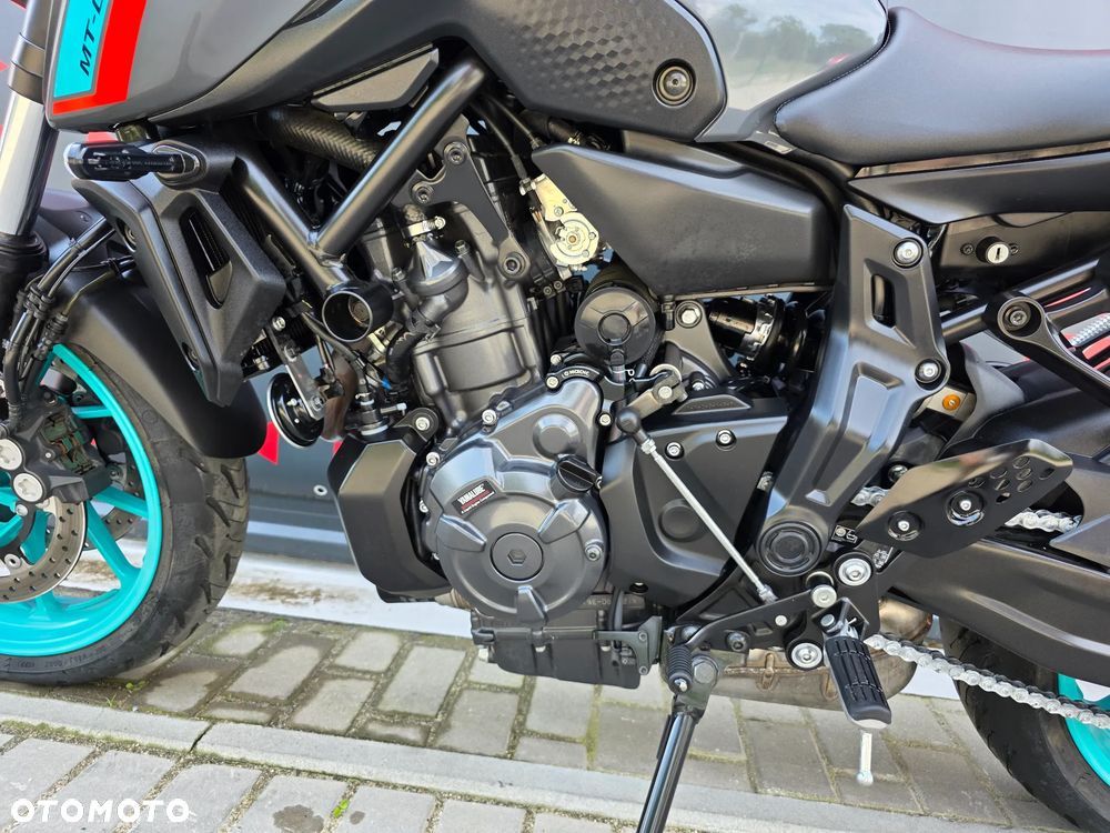 Yamaha MT - 12