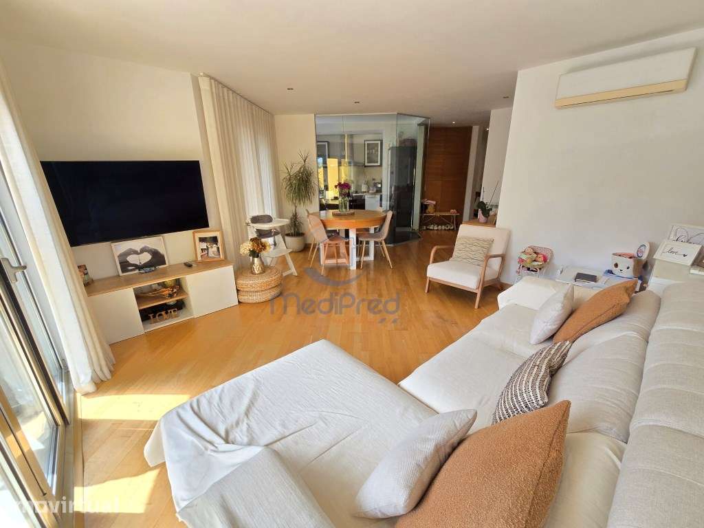 Apartamento T2 PREMIUM com Terraço, BOX e Arrecadação | Urbanização... - Grande imagem: 3/37