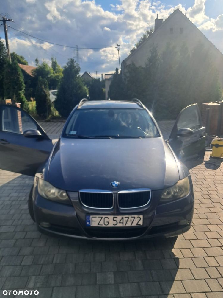 BMW Seria 3 318d - 5