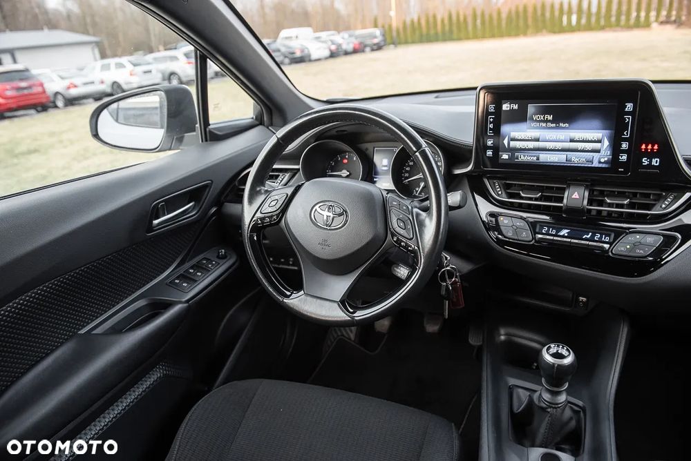 Toyota C-HR - 16