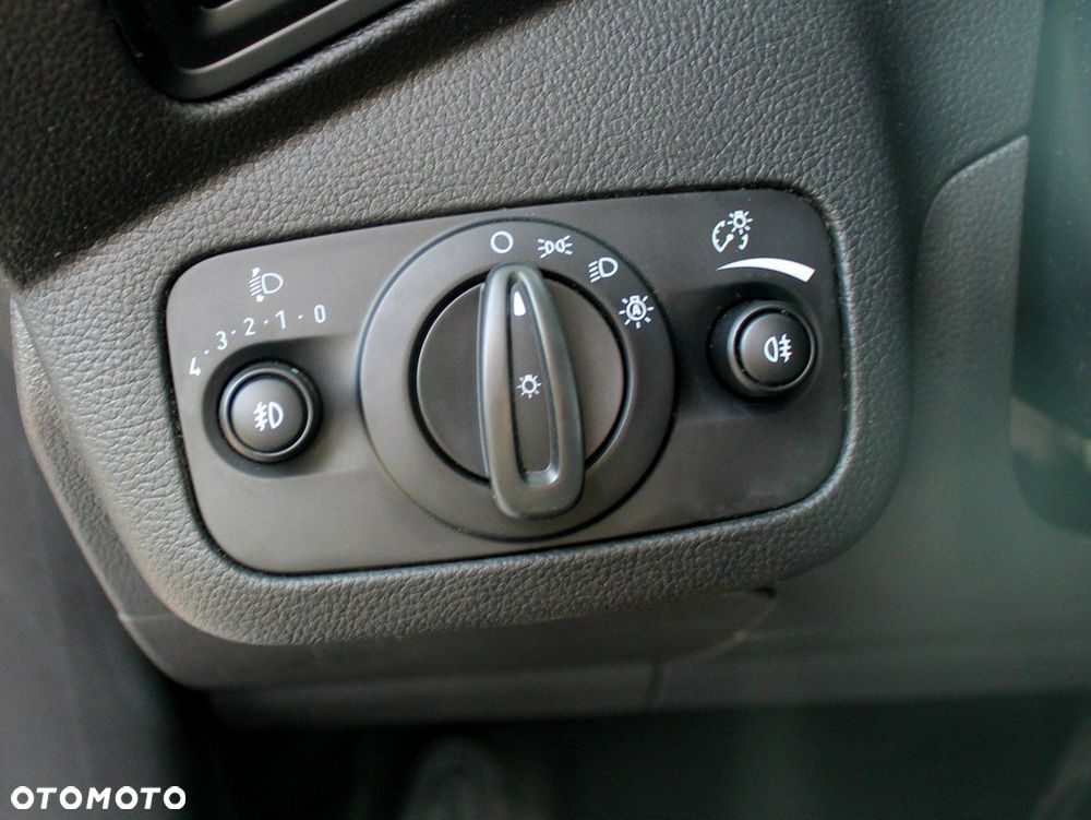 Ford Grand C-MAX - 30