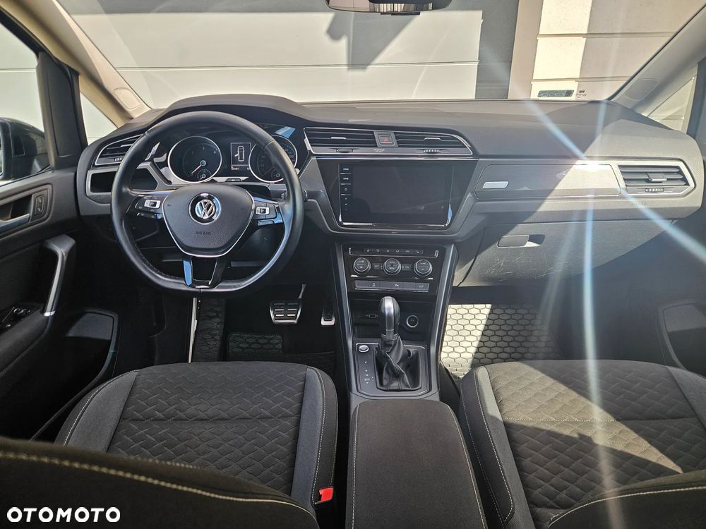 Volkswagen Touran 2.0 TDI SCR DSG Join - 8