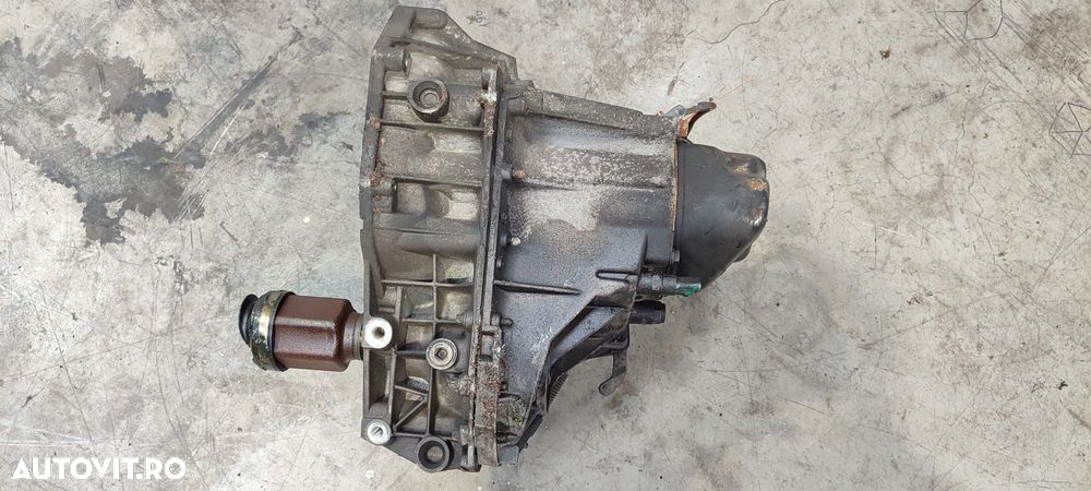 CUTIE VITEZE manuala  NISSAN JUKE 1.6 BENZINĂ 2010–2014 COD OEM 3210000Q0J / FDN 820036 CEJR0526 ST JR5 319 8200133311 (5C) - 2
