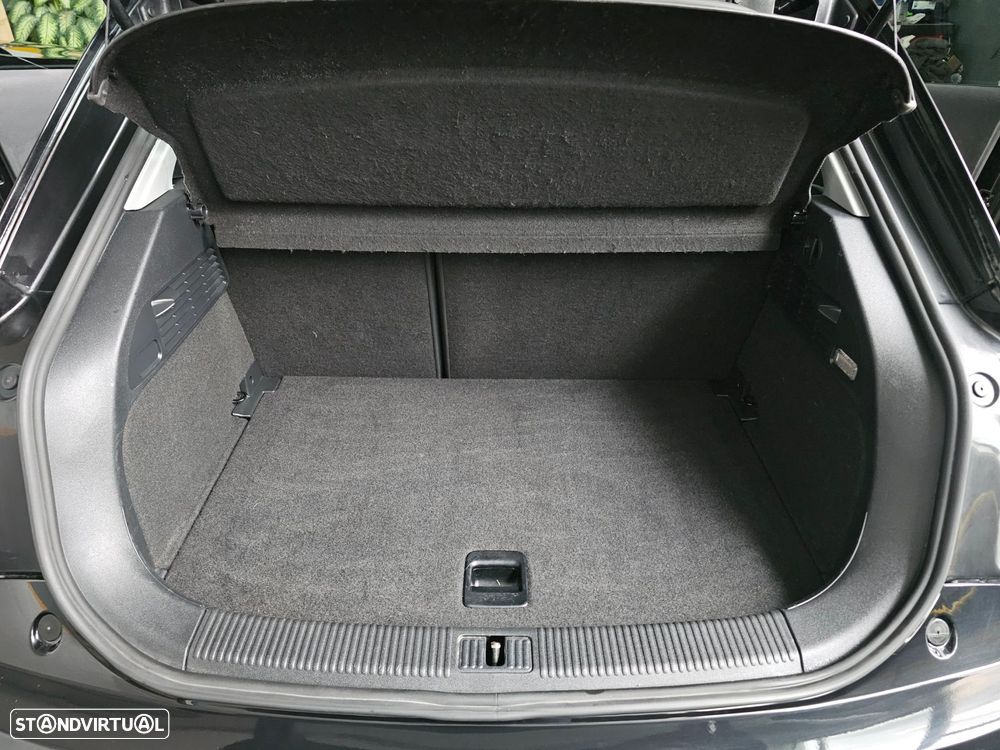 Audi A1 1.6 TDI Attraction - 8